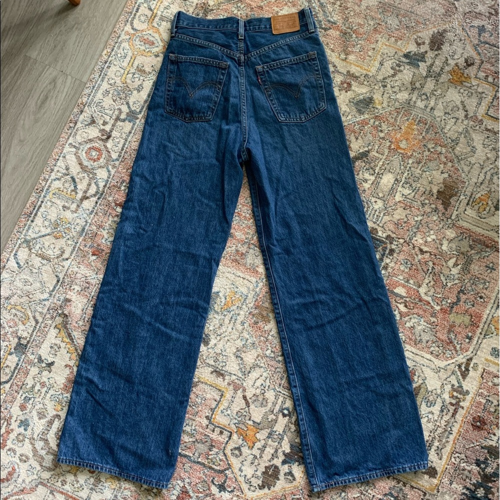 Levi’s Ribcage Straight Leg Jean